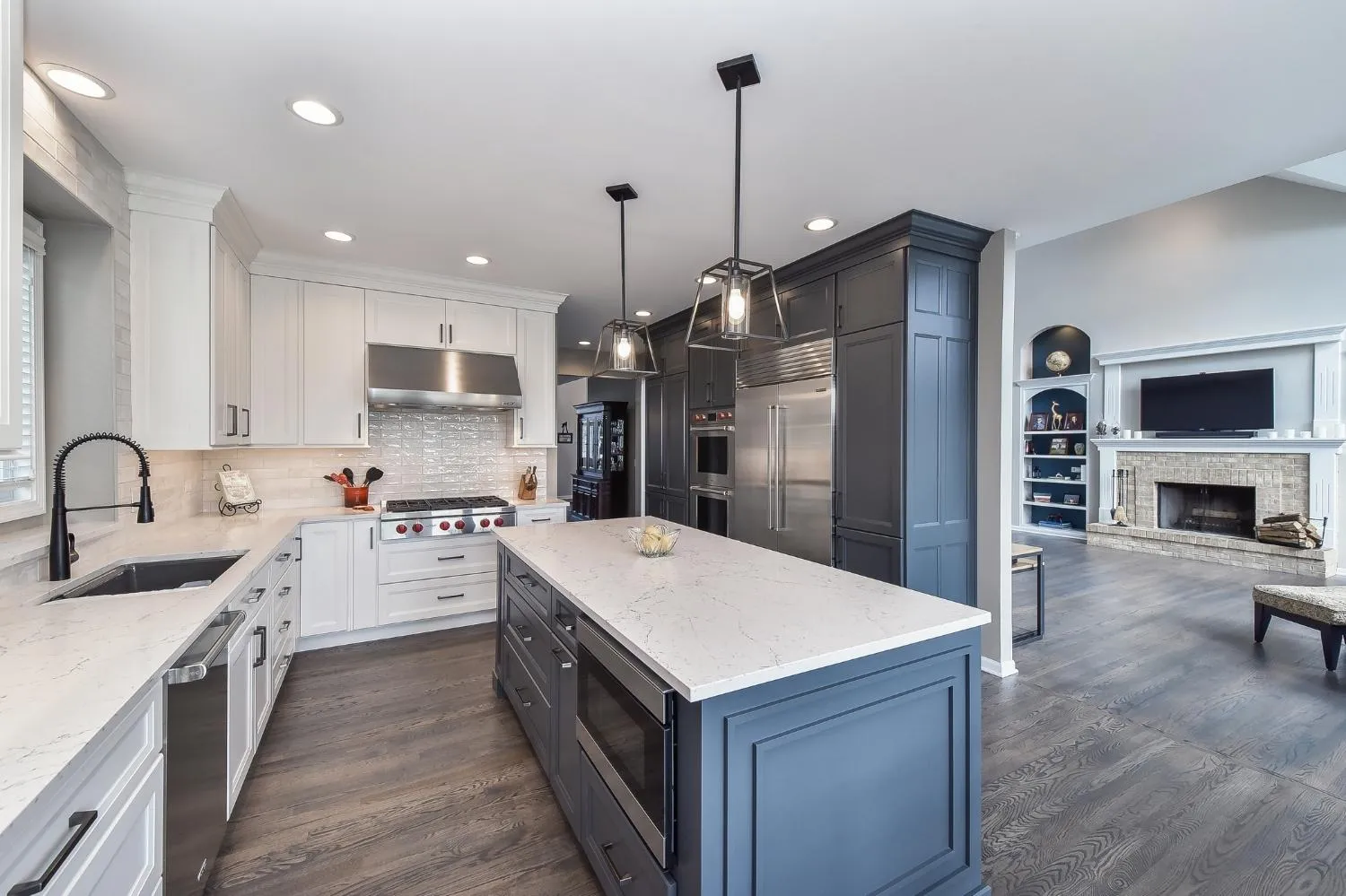 Cool Contrast Kitchen Remodel, photo 3