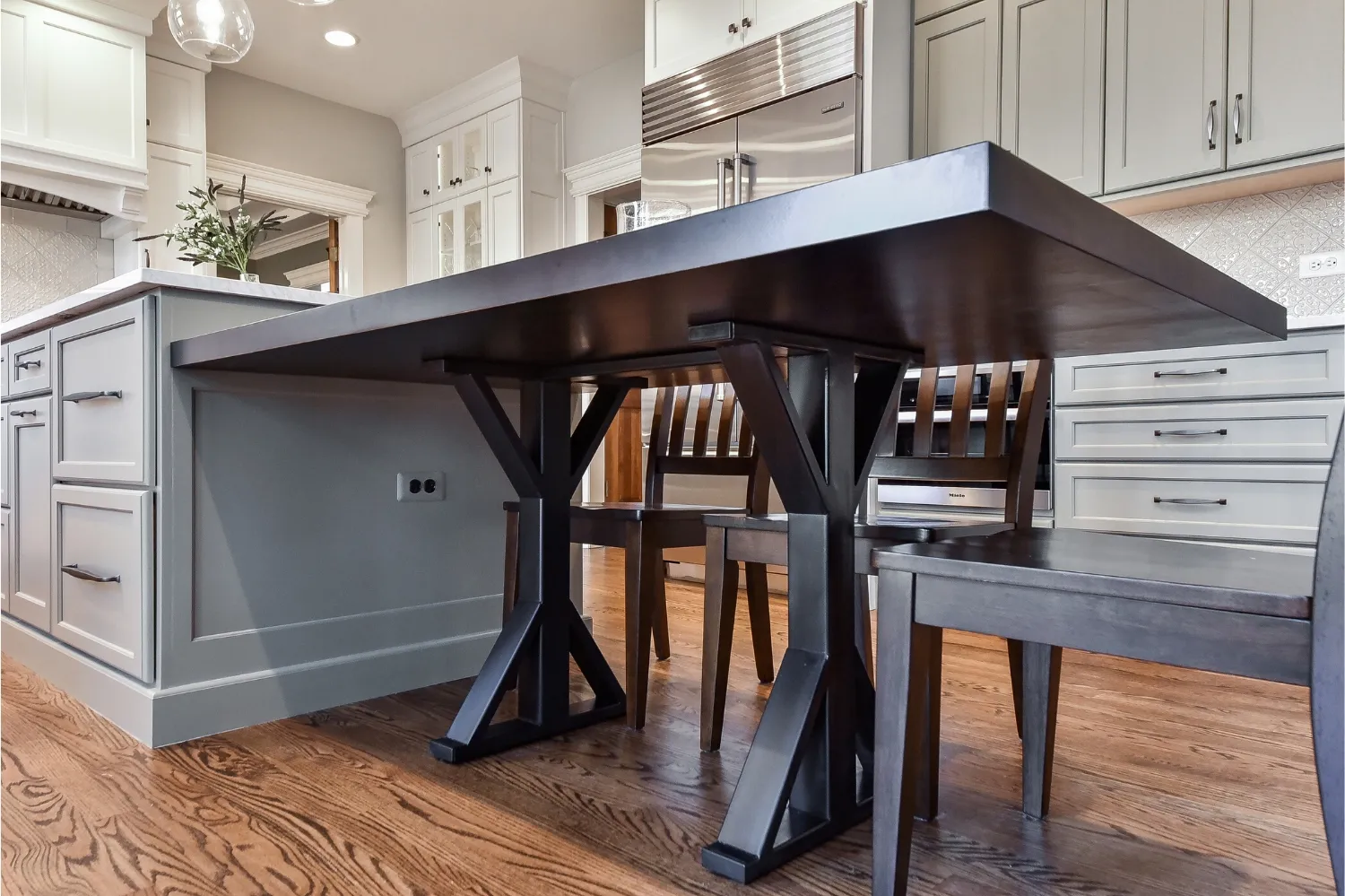 Elegantly Tasteful Kitchen Remodel, photo 3