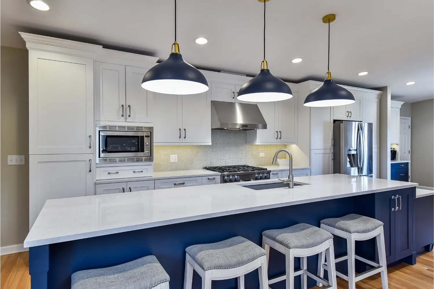 Blue Fashioned Kitchen Remodel — photo 4