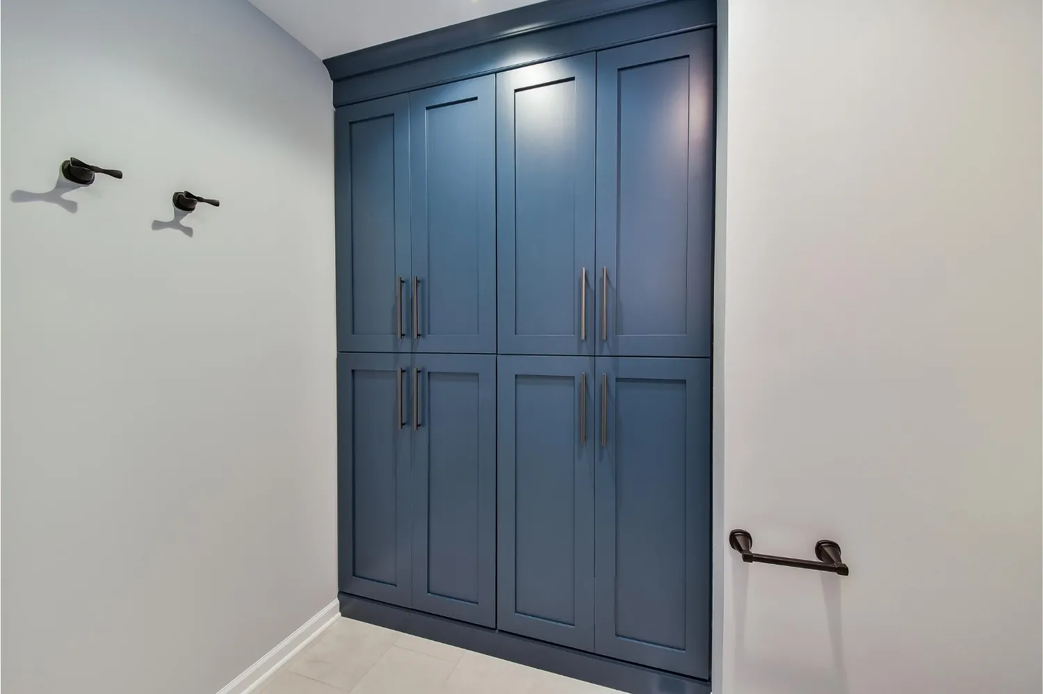 Tranquilly Open Master Bath Remodel — photo 8