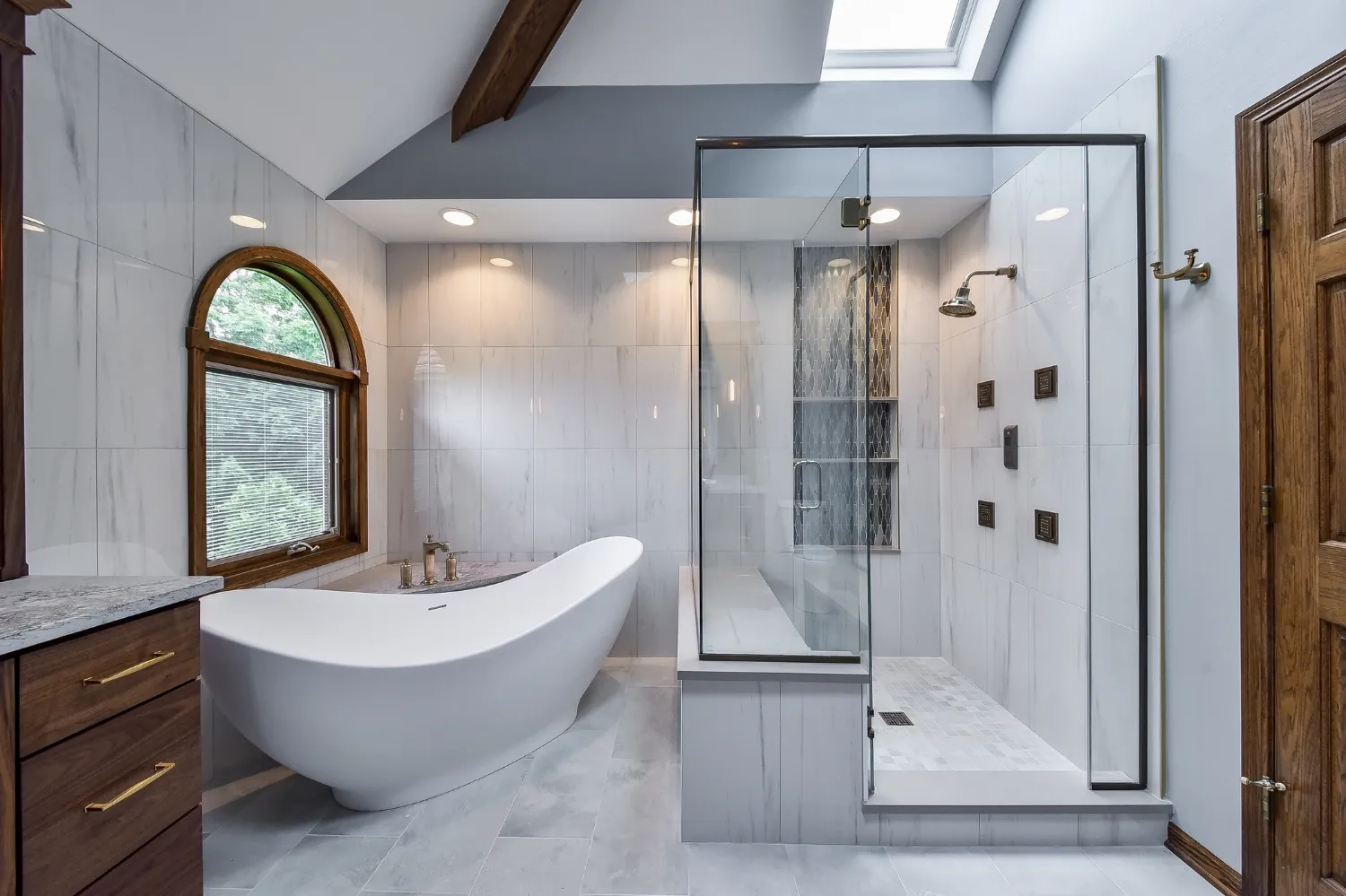 Luxury Cabin Master Bath Remodel — photo 5