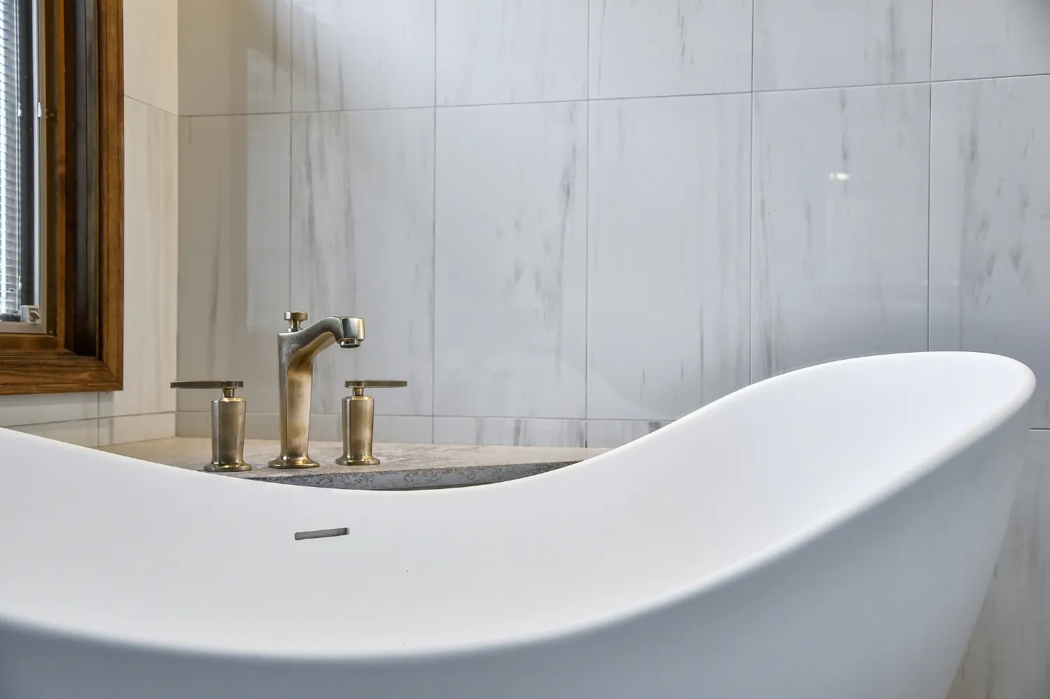 Luxury Cabin Master Bath Remodel — photo 8