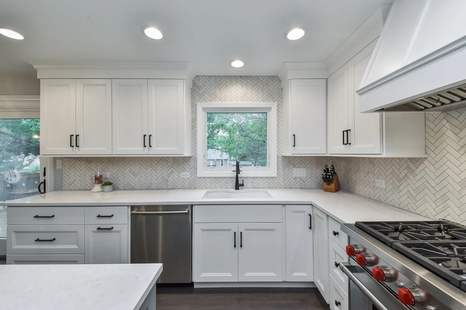 Clean &amp; Transitional Kitchen Remodel — photo 7