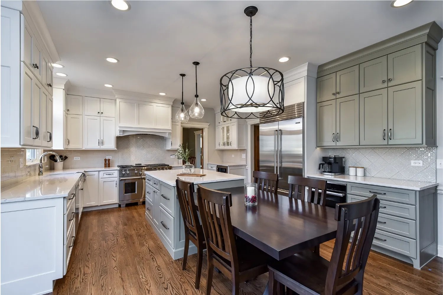 Elegantly Tasteful Kitchen Remodel — photo 1
