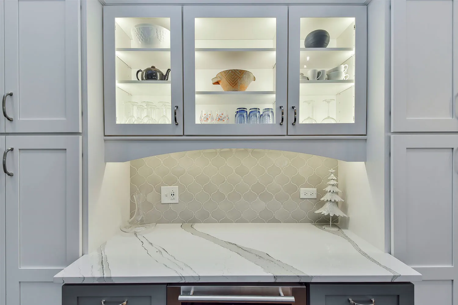 Refreshingly White Kitchen Remodel — photo 6