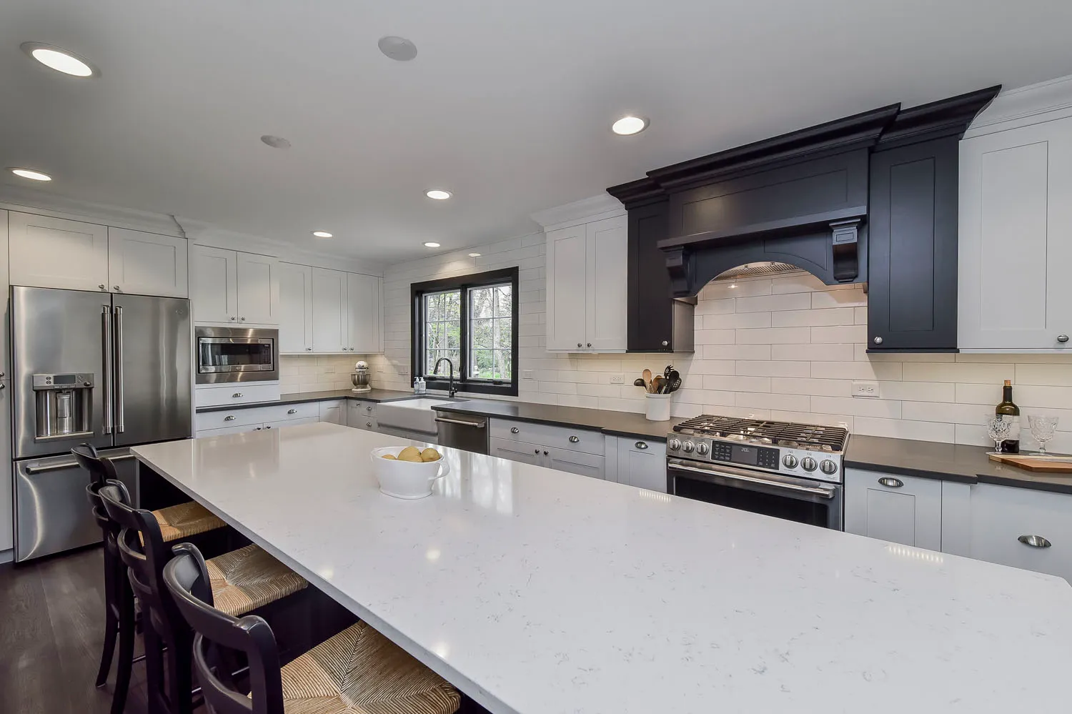 Traditionally Fresh Kitchen Remodel — photo 2
