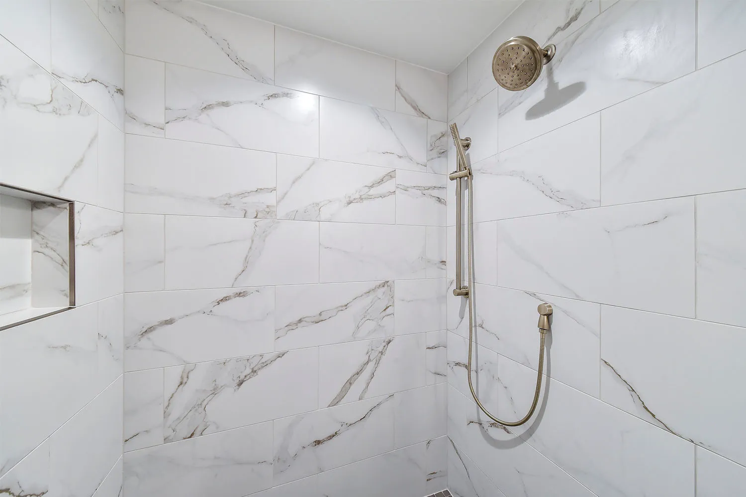 Warm Inviting Hall Bath Remodel, photo 4